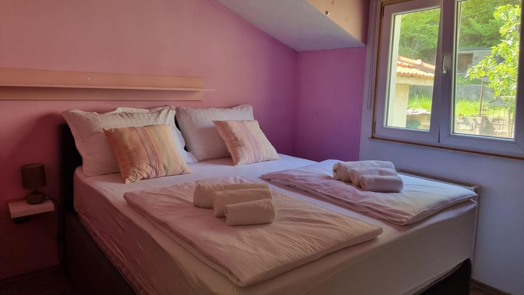 Guest House Klara Solin Exterior photo